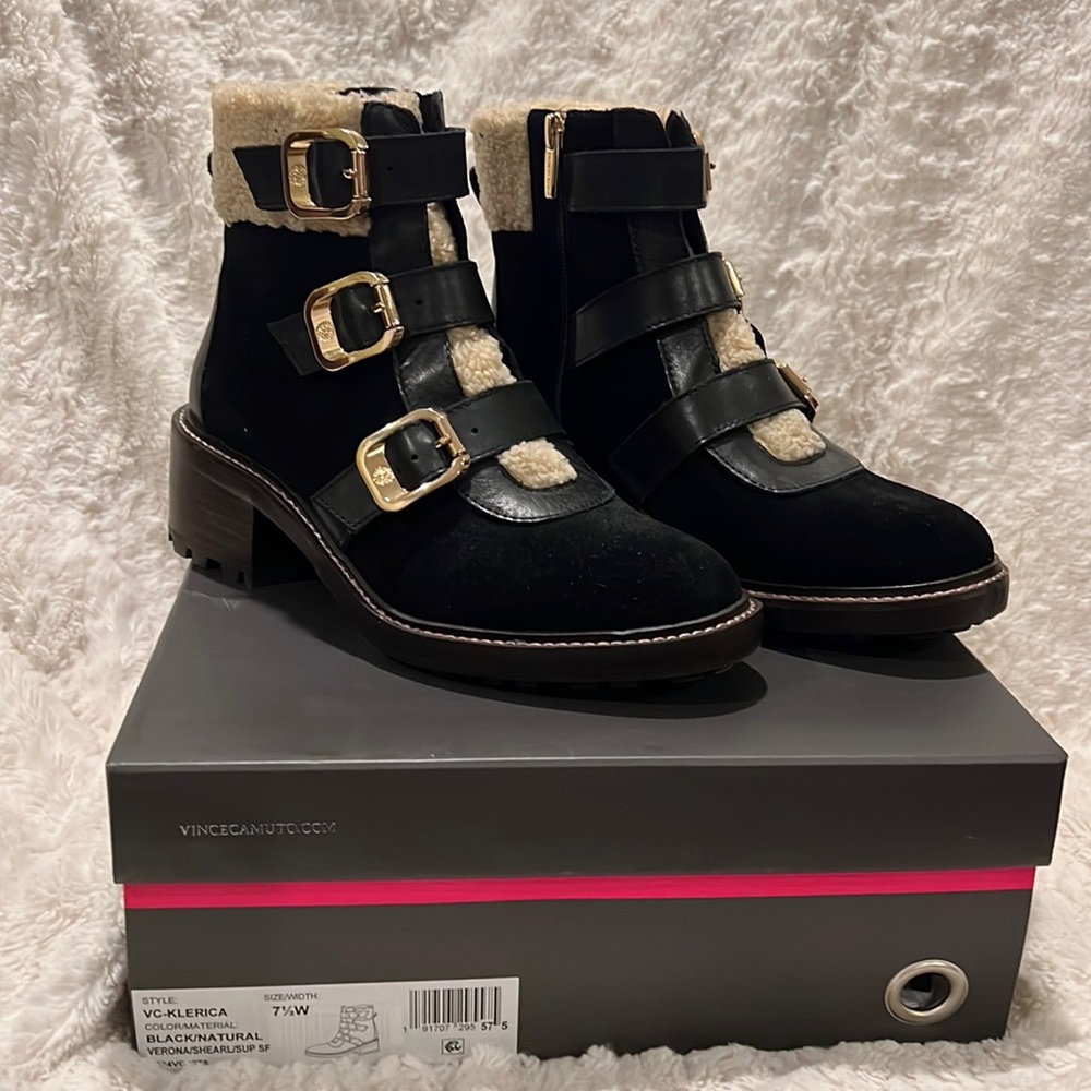 Vince Camuto black suede ankle boots, shearling ankle, zip up, size 7 1/2 W